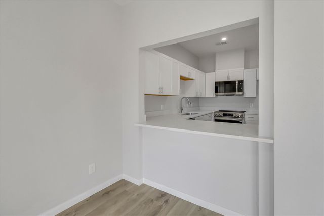 5310 Keller Springs Road 135, Dallas, TX 75248