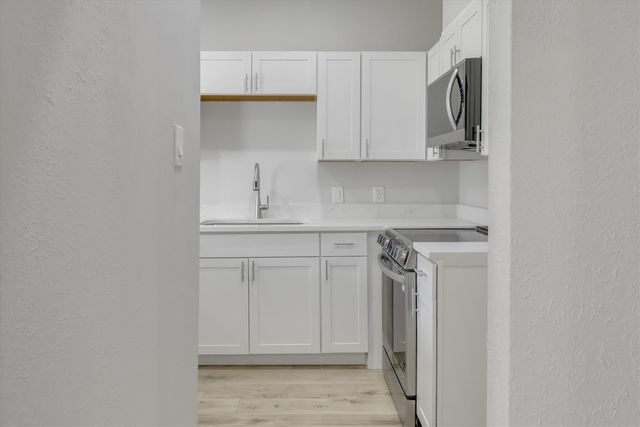 5310 Keller Springs Road 135, Dallas, TX 75248