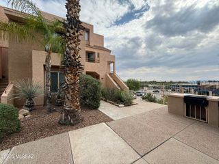 5675 N Camino Esplendora Apt 1100, Tucson, AZ 85718