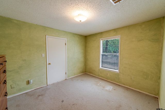 102 King Henry, Scroggins, TX 75480