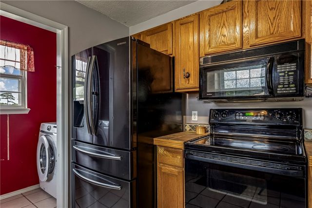 8002 Pine Lane, Rogers, AR 72756