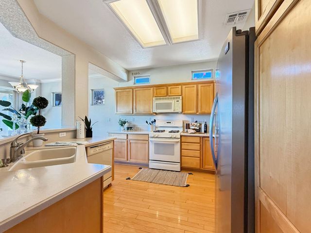 1240 Secret Lake Loop, Lincoln, CA 95648