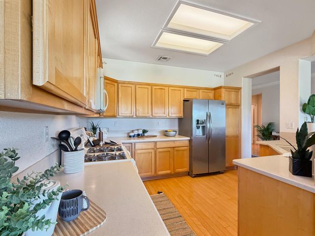 1240 Secret Lake Loop, Lincoln, CA 95648