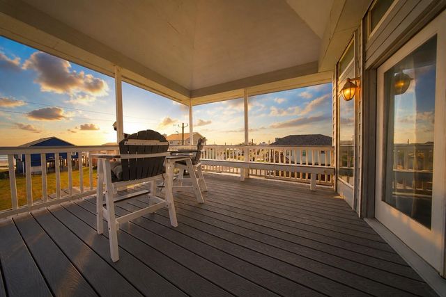 13026 John Reynolds Road, Galveston, TX 77554