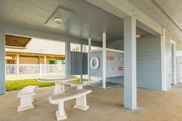 13026 John Reynolds Road, Galveston, TX 77554