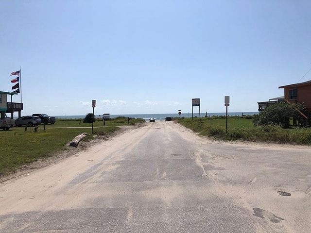 13026 John Reynolds Road, Galveston, TX 77554