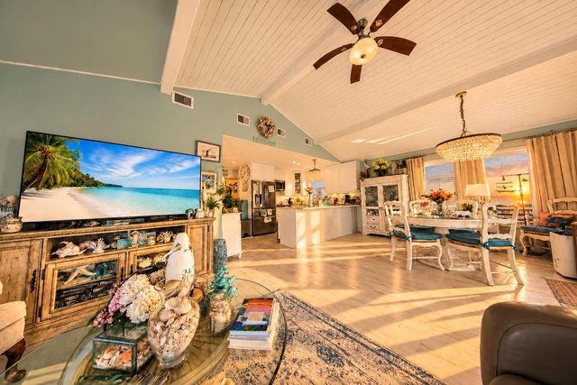 13026 John Reynolds Road, Galveston, TX 77554