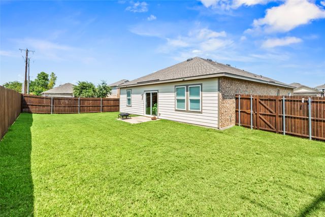 500 Swift Current Drive, Crowley, TX 76036