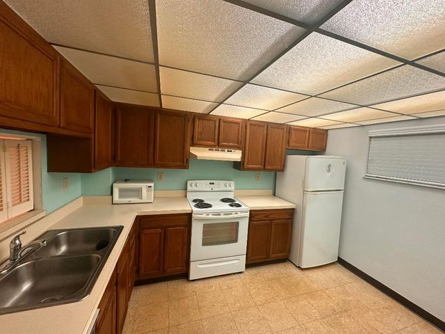 1100 NW 87th Avenue 405, Coral Springs, FL 33071