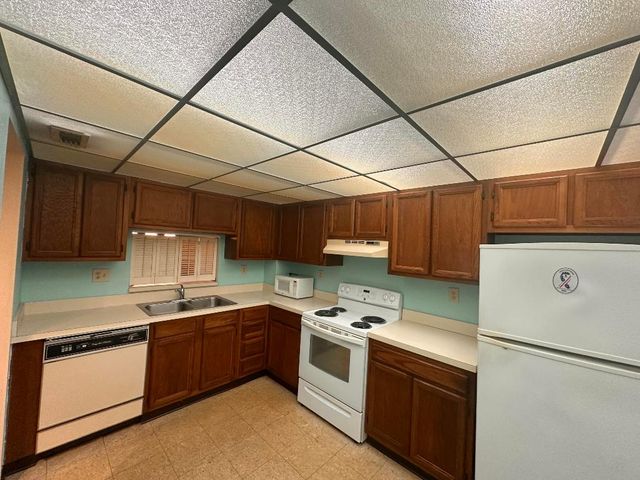 1100 NW 87th Avenue 405, Coral Springs, FL 33071