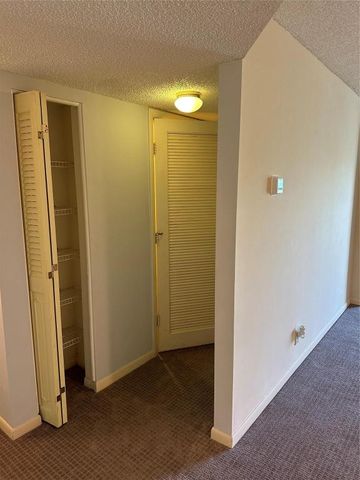 1100 NW 87th Avenue 405, Coral Springs, FL 33071