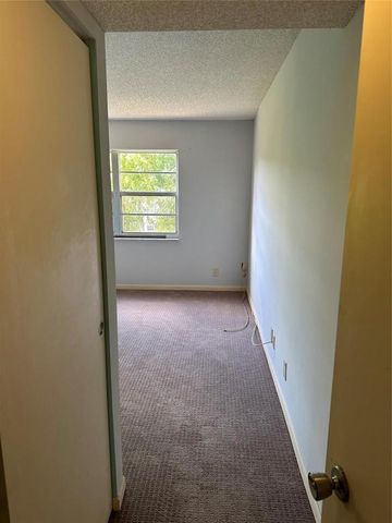 1100 NW 87th Avenue 405, Coral Springs, FL 33071