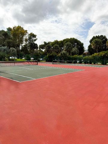 1100 NW 87th Avenue 405, Coral Springs, FL 33071