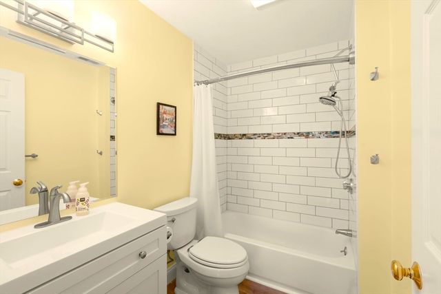 13 Brittania Cir 13, Salem, MA 01970