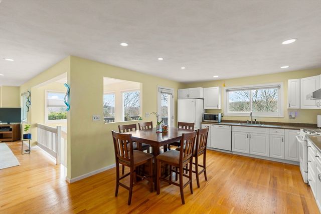 13 Brittania Cir 13, Salem, MA 01970