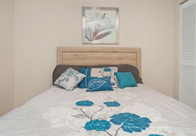 1407 ADAMS CIRCLE W, Largo, FL 33771