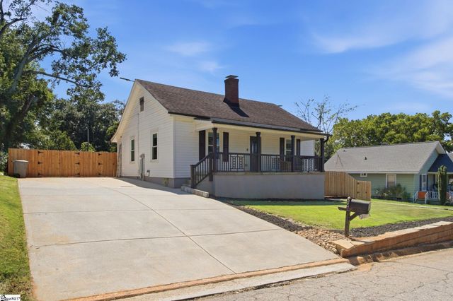 35 W 5th Street, Greenville, SC 29611