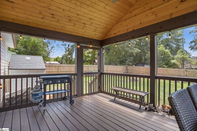 35 W 5th Street, Greenville, SC 29611