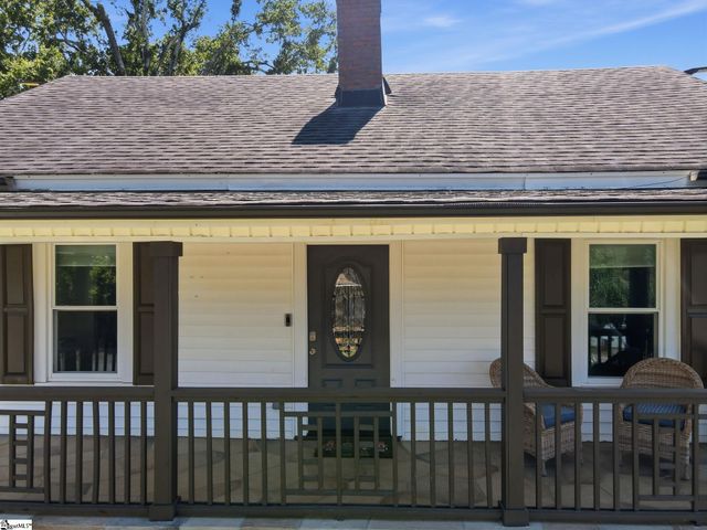 35 W 5th Street, Greenville, SC 29611