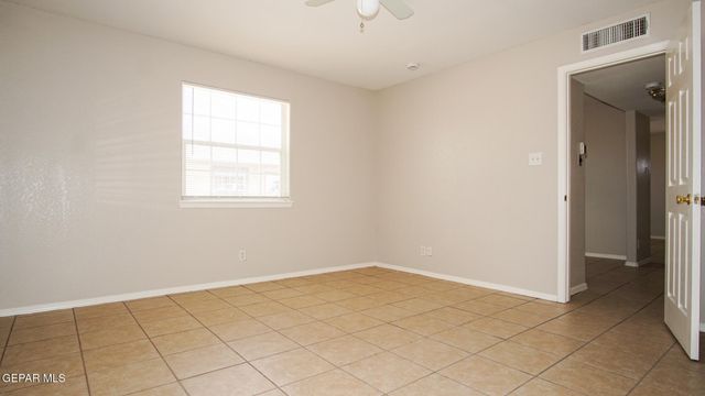 216 S Schutz Drive 10, El Paso, TX 79907