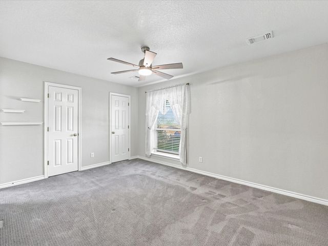 2807 S Lipsey Street, Decatur, TX 76234