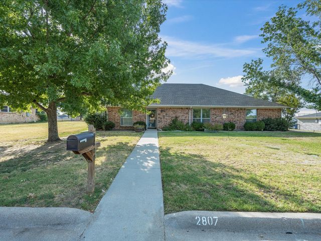 2807 S Lipsey Street, Decatur, TX 76234