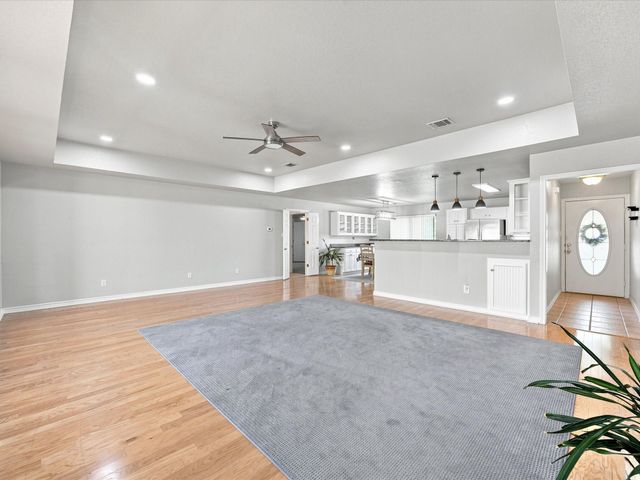 2807 S Lipsey Street, Decatur, TX 76234
