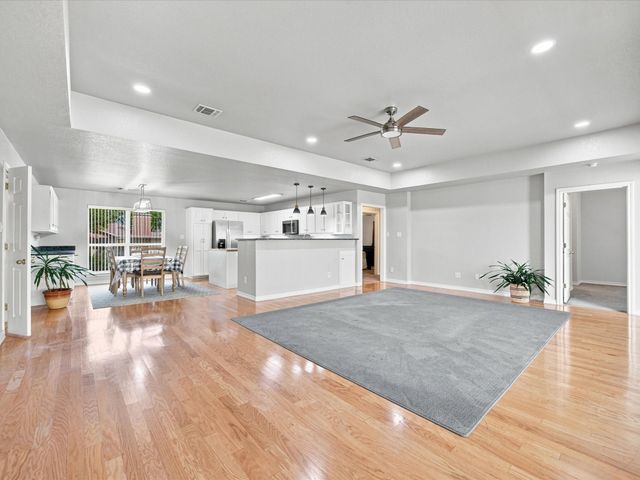 2807 S Lipsey Street, Decatur, TX 76234