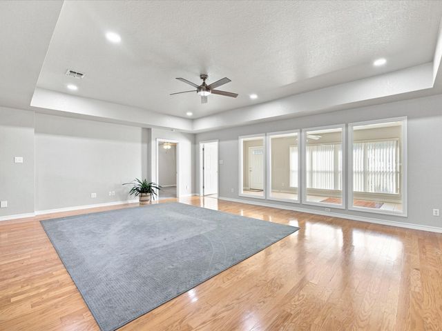 2807 S Lipsey Street, Decatur, TX 76234