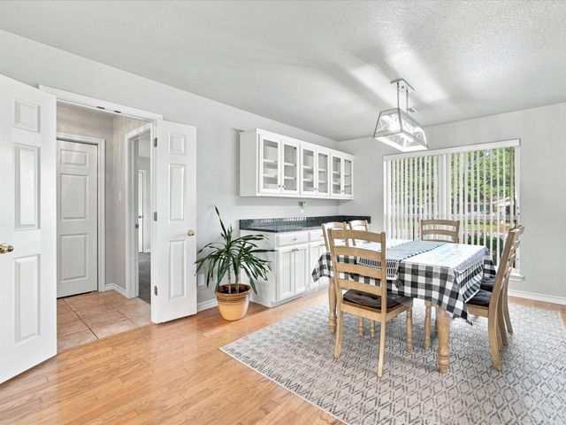 2807 S Lipsey Street, Decatur, TX 76234