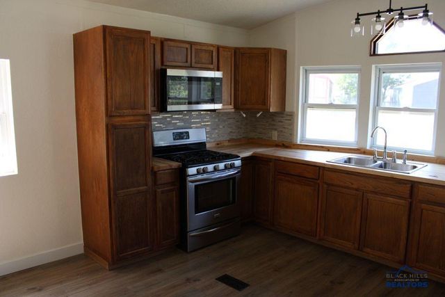 840 N SPRUCE, Rapid City, SD 57701