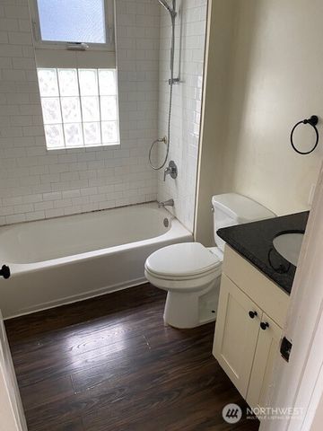 547 S Sullivan Street, Seattle, WA 98108