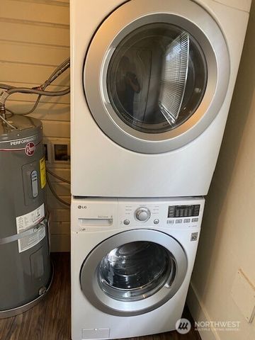 547 S Sullivan Street, Seattle, WA 98108