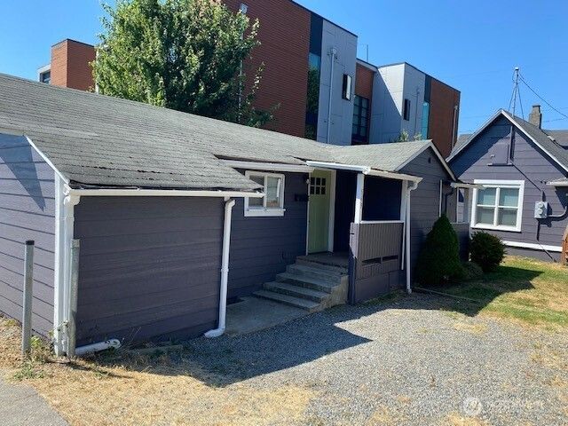 547 S Sullivan Street, Seattle, WA 98108