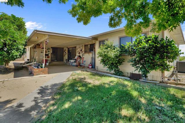 944 Sherman Ln, Oakley, CA 94561