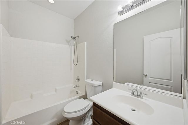 2722 Azalea Avenue, San Jacinto, CA 92582