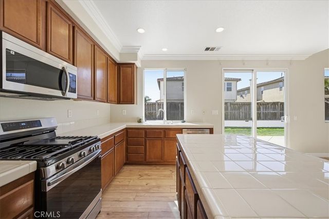2722 Azalea Avenue, San Jacinto, CA 92582
