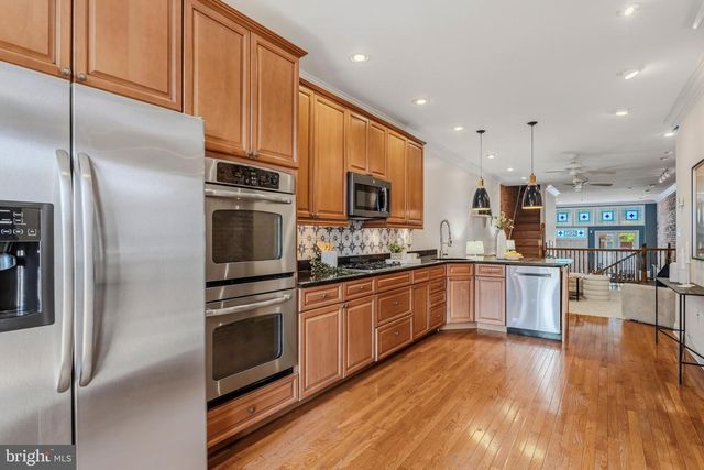 2417 SAINT PAUL ST, Baltimore, MD 21218