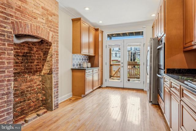 2417 SAINT PAUL ST, Baltimore, MD 21218