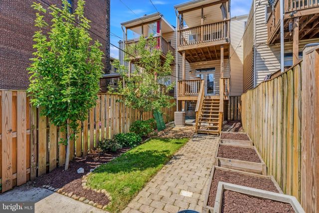2417 SAINT PAUL ST, Baltimore, MD 21218