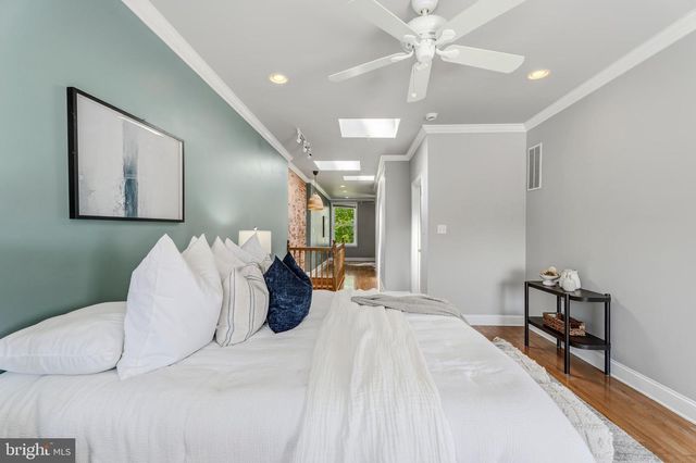 2417 SAINT PAUL ST, Baltimore, MD 21218