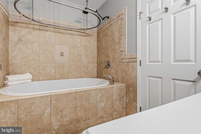 2417 SAINT PAUL ST, Baltimore, MD 21218