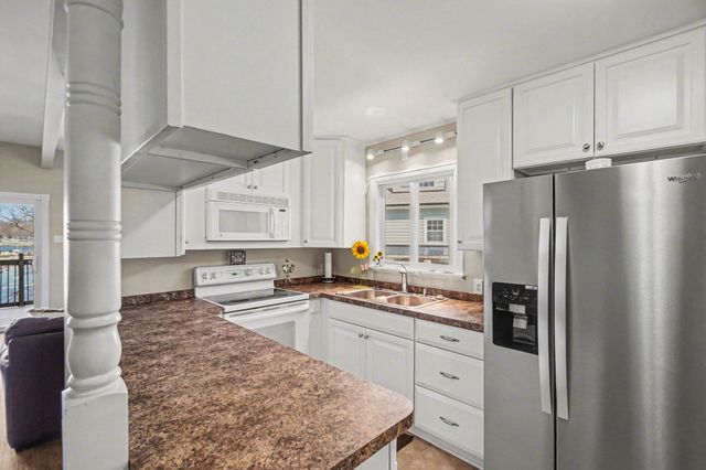 7788 W Royal Road, Morton Twp, MI 49346