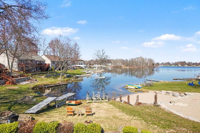 7788 W Royal Road, Morton Twp, MI 49346