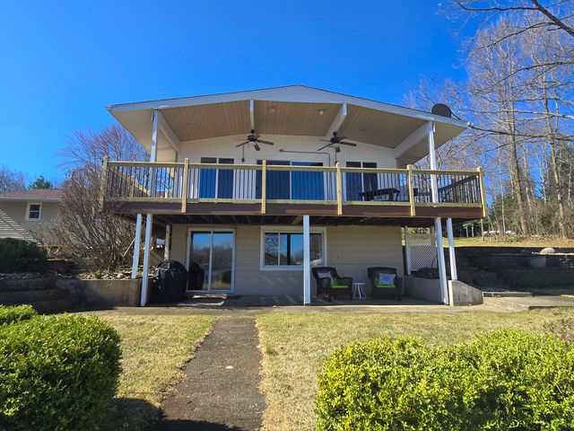 7788 W Royal Road, Morton Twp, MI 49346
