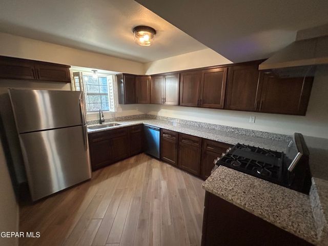 10905 Sagebrush Way A, El Paso, TX 79936