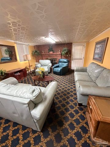 3753 Tom Lane Dr, Pensacola, FL 32504