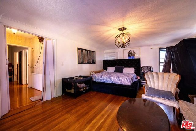 2420 W 101st Street, Inglewood, CA 90303