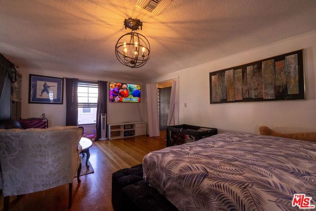 2420 W 101st Street, Inglewood, CA 90303