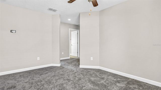 1695 LUDINGTON AVENUE, Wesley Chapel, FL 33543